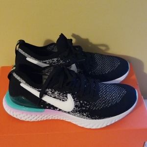 NIKE EPIC REACT FLYKNIT 2 GS SIZE 7